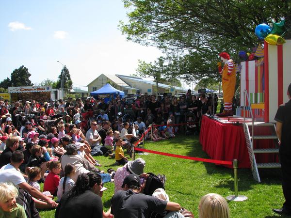 Unitec will be hosting its regular family fun day, Kids' Day Out, at Henderson Primary School on Saturday 17th March 2012.