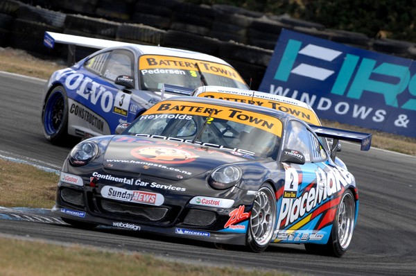 Triple X Motorsport driver David Reynolds (Melbourne) returns to Manfeild Park Raceway for this weekend's Porsche GT3 Cup Challenge weekend.