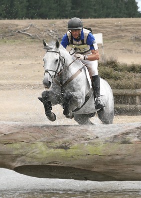 Todd and NZB Gandalf competing at Arran Station earlier this year