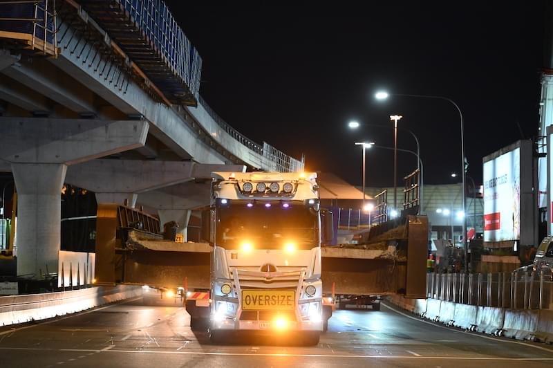 TRT Trailer transports a mammoth 130-tonne bridge section - Vimarsana News