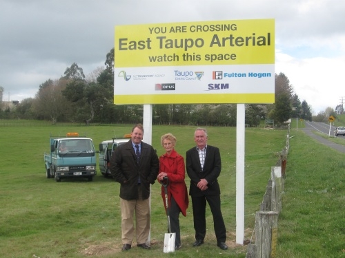 Past Mayors Clayton Stent, Joan Williamson-Orr join Taupo Mayor Rick Cooper at ETA Billboard at Centennial Drive, Taupo.