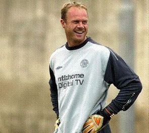 FORMER Celtic goalkeeper Jonathan Gould has joined the Wellington Phoenix as an assistant to head coach Ricki Herbert