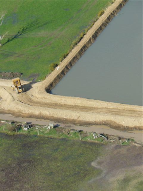 Sewage ponds overflow at Lake Horowhenua