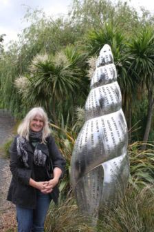 PeopleÃ¢â‚¬â„¢s Choice Award won by Virginia King for her sculpture Pupu Harakeke Ã¢â‚¬â€œ Flax Snail