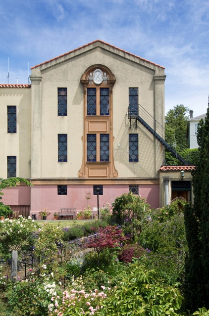 One of Dunedin's most historic buildings, the former synagogue and Freemason's temple in the CBD, is on the market for sale.