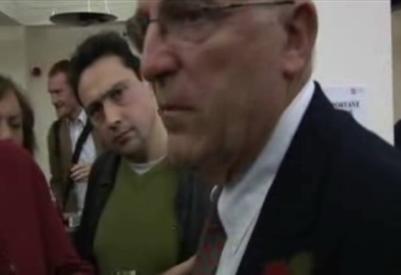 "British War Criminal" Ex-MI6 Head Dearlove Confronted At Event