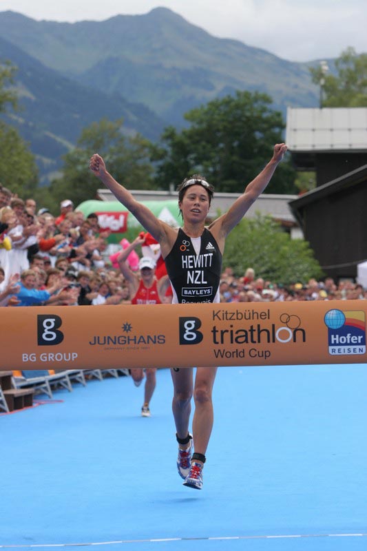 Andrea Hewitt wins Austria ITU World Cup