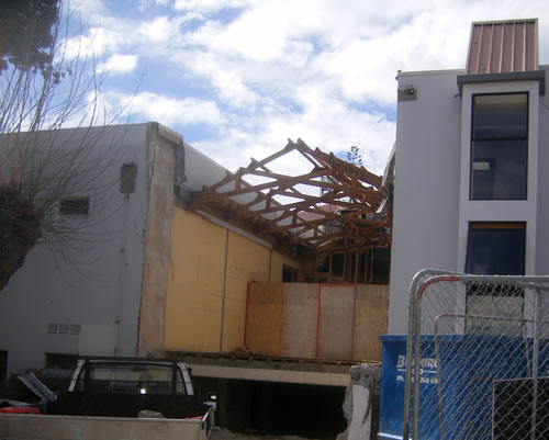 Demolition of the Holt Gallery for a new link way and first floor offices.