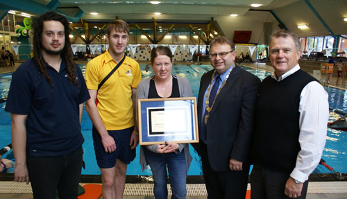 A swimming gold has been awarded by the Murray Halberg Trust to Huia Pool in Lower Hutt.
