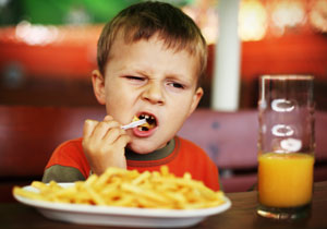 On non-schooldays children are twice as likely to eat hot chips.
