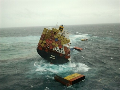 Taken from stern, this photo shows the toppled and overboard containers